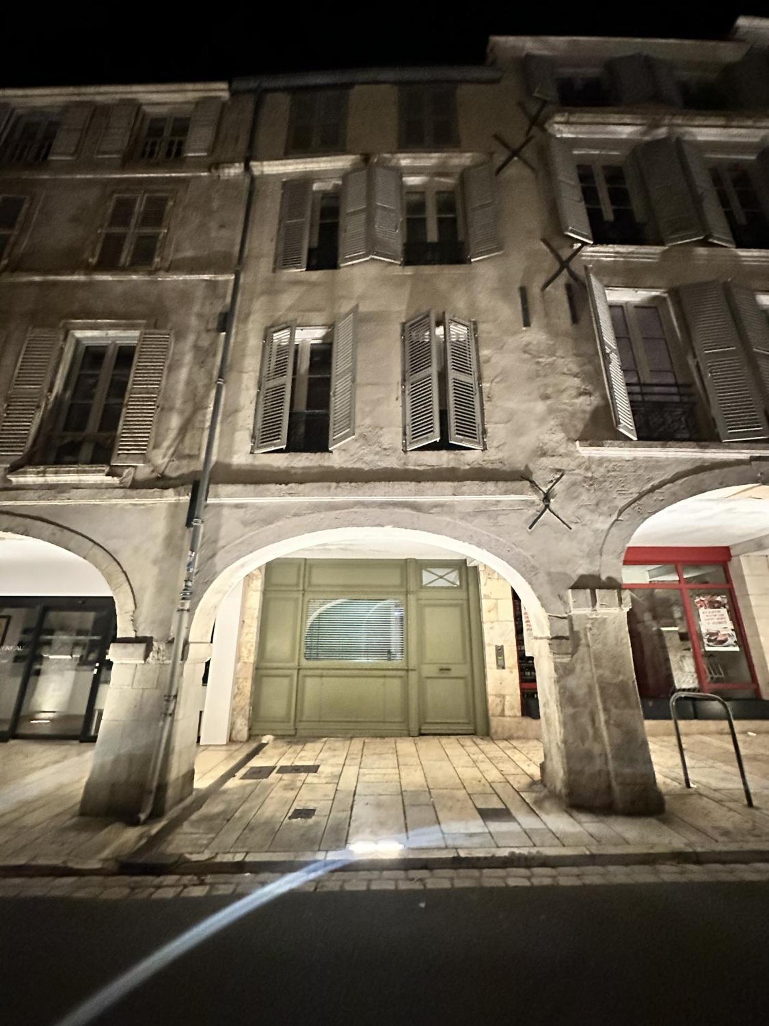 拉罗歇尔Hyper Centre A 80M Du Vieux Marche, T2 Calme Vue Sur Les Toits Rue Du Minage公寓 外观 照片
