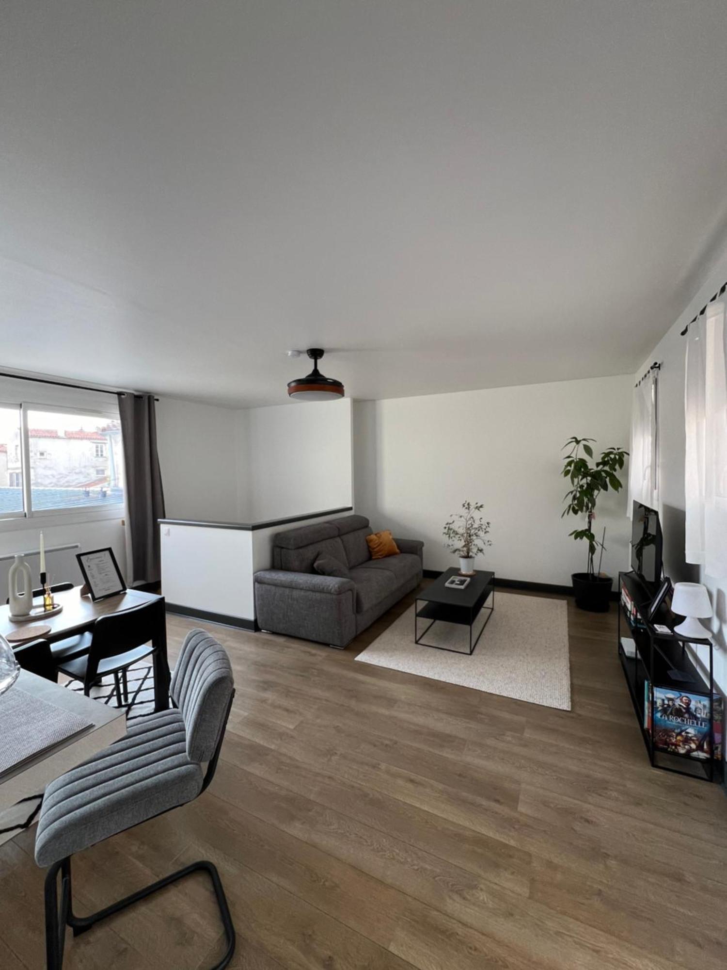 拉罗歇尔Hyper Centre A 80M Du Vieux Marche, T2 Calme Vue Sur Les Toits Rue Du Minage公寓 外观 照片